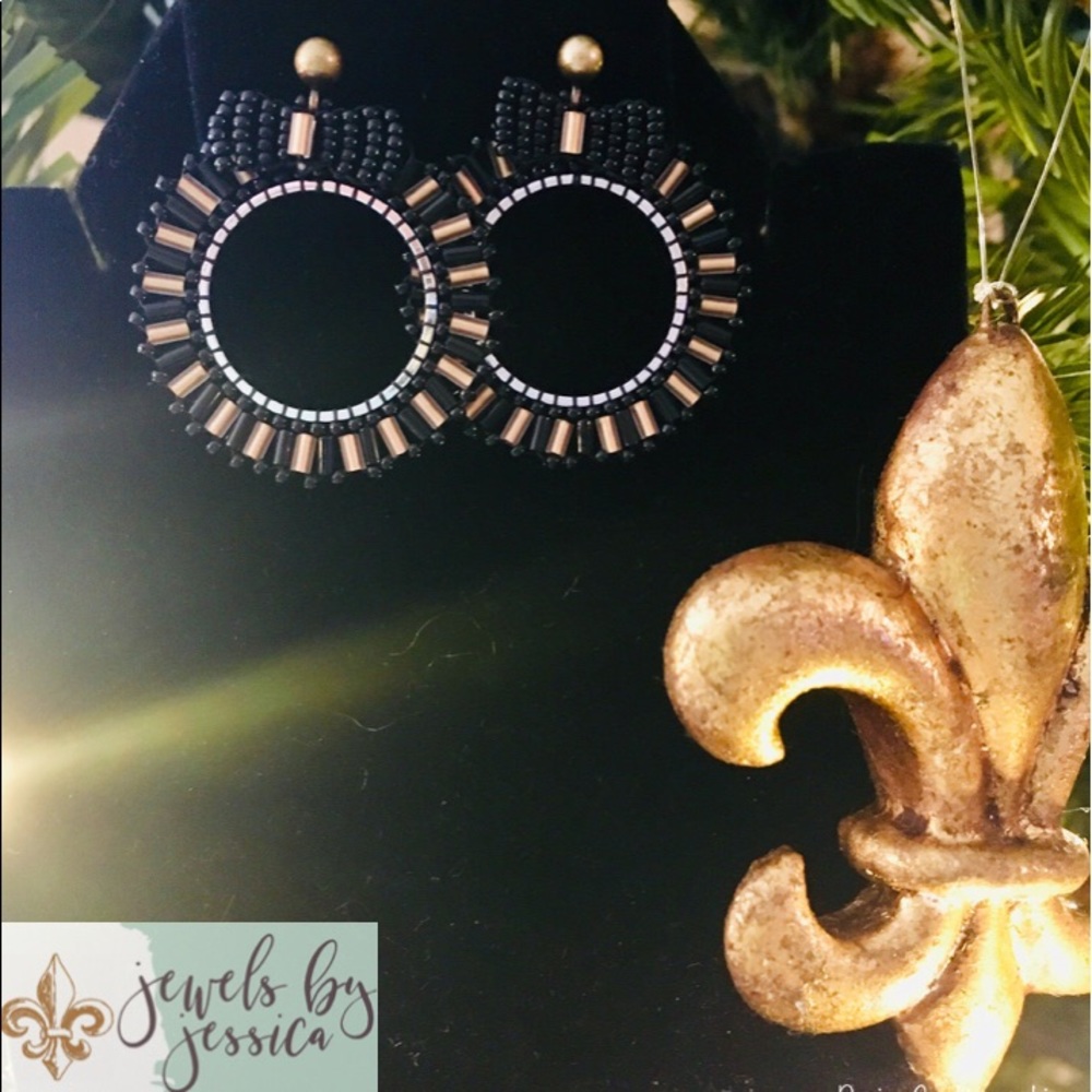 Two Tone Wreath Earrings